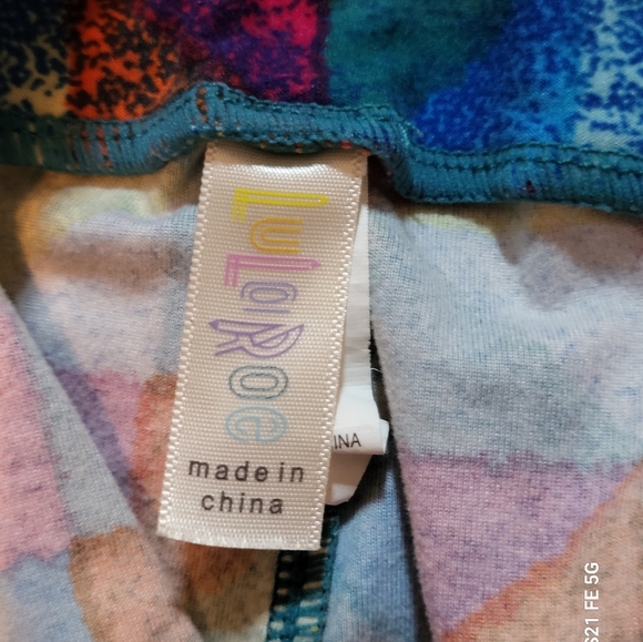 LulaRoe Women's Leggings 2-Piece Bundle, EUC (No size tags, bought as Larges) - Picture 2 of 5